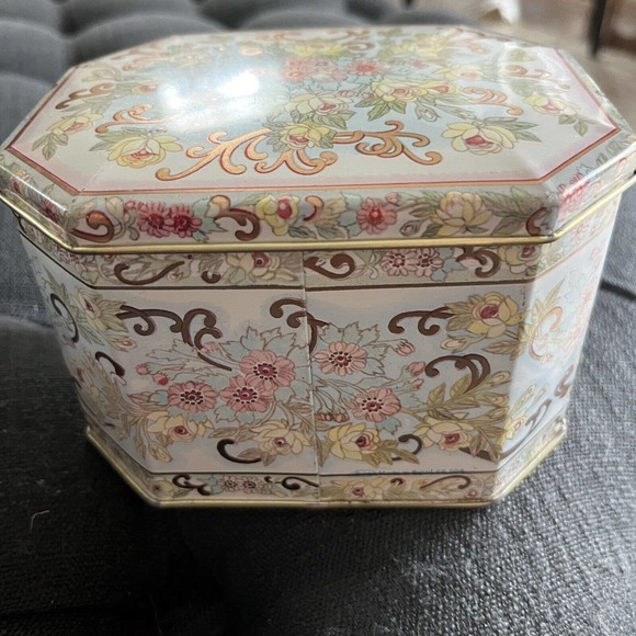 Rectangular Tin Meister Made In Brazil - Picture 2 of 5